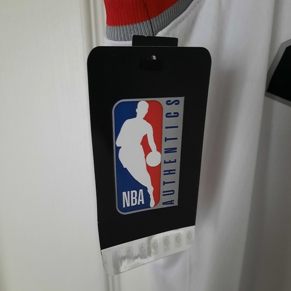 BNWT Ibaka Raps Jersey - Picture 4 of 5